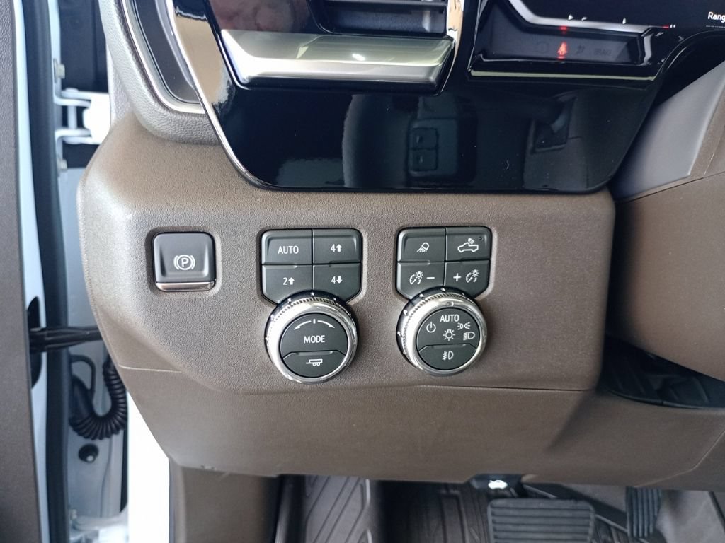 2026 GMC Sierra 1500 SLT - Photo 15