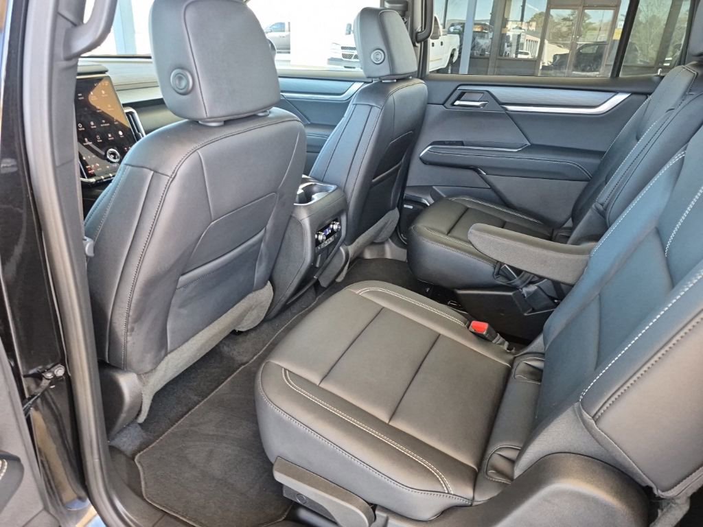 2026 GMC Acadia Elevation - Photo 12