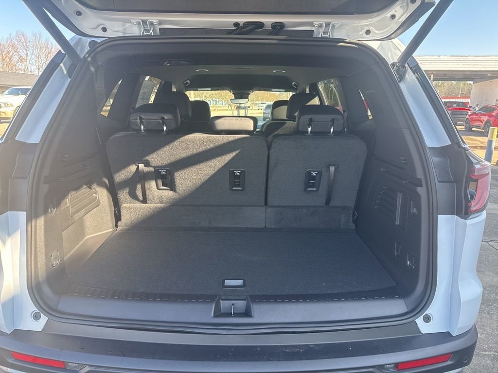 2026 GMC Acadia Elevation - Photo 10