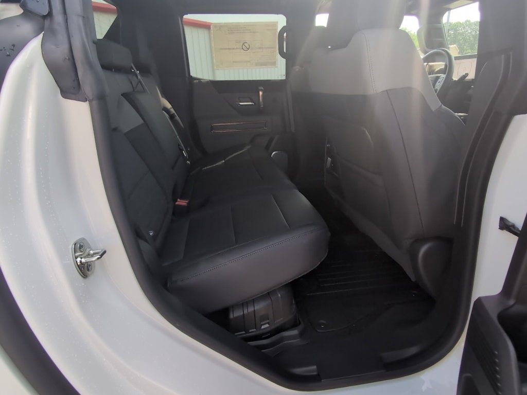 2025 GMC HUMMER EV 2X - Photo 37