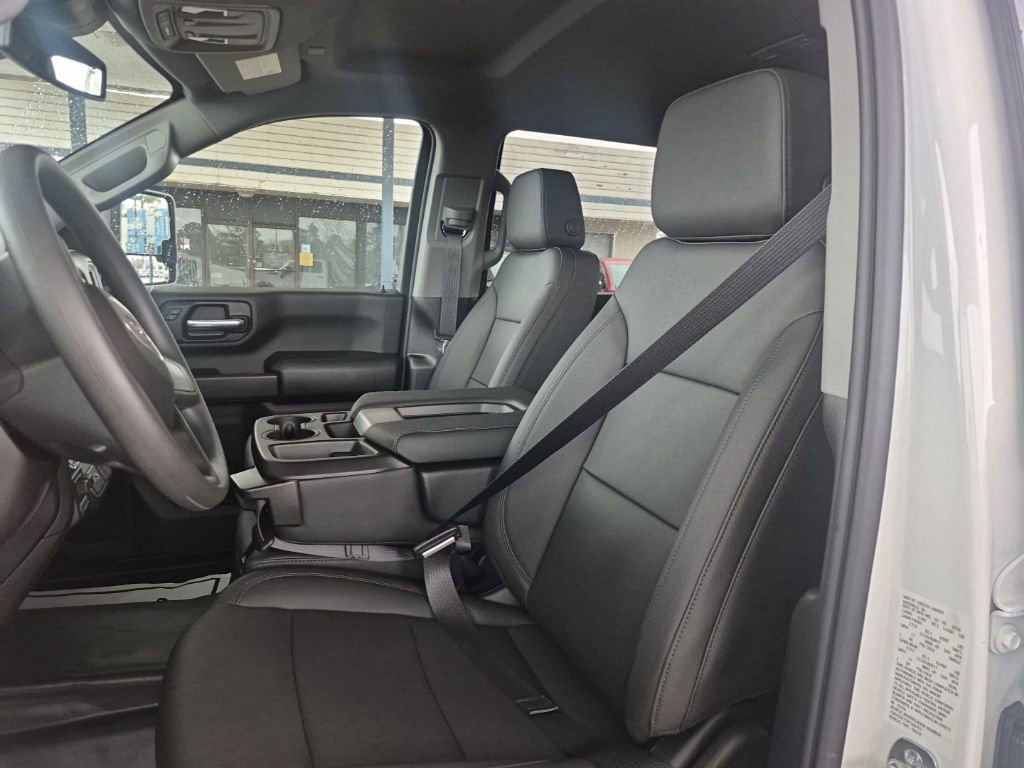 2026 GMC Sierra 3500 Chassis Cab Pro - Photo 14
