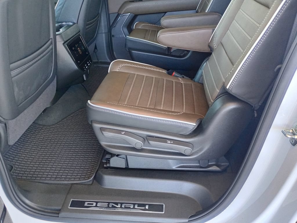 2026 GMC Yukon XL Denali Ultimate - Photo 22