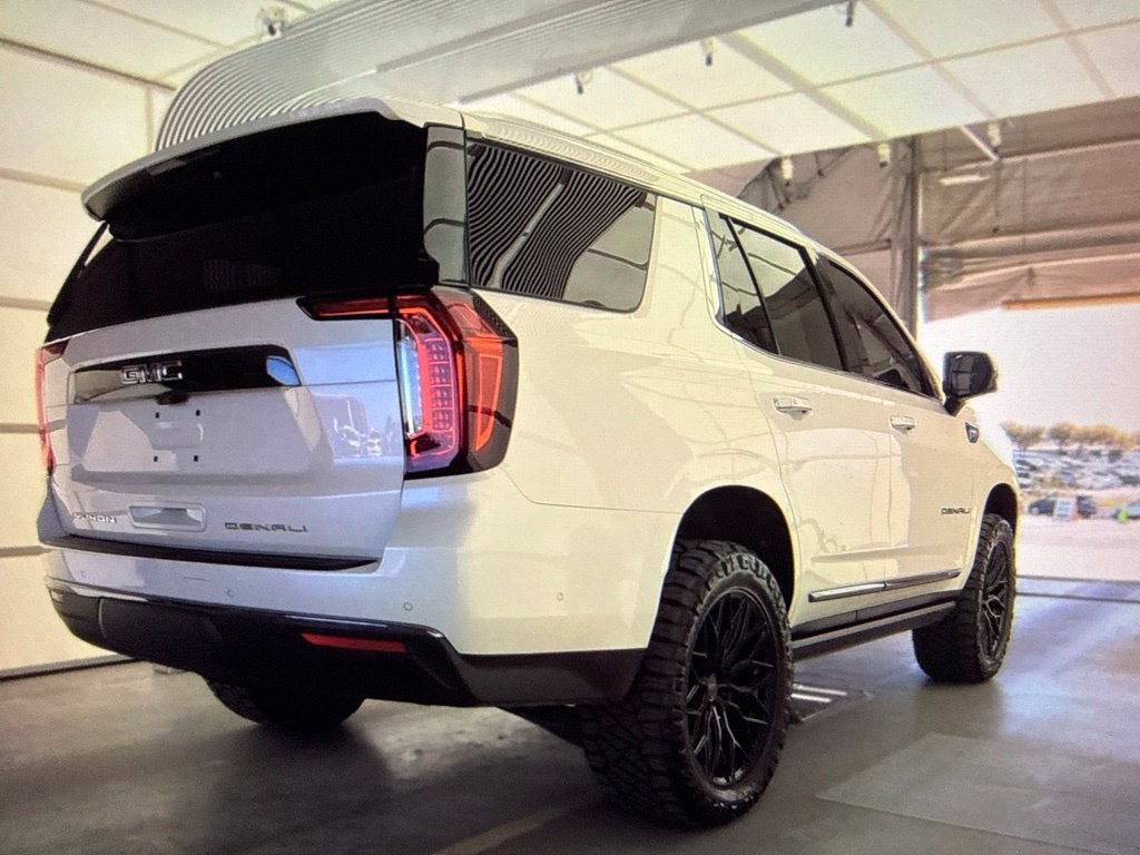 Used 2024 GMC Yukon Denali Ultimate SUV
