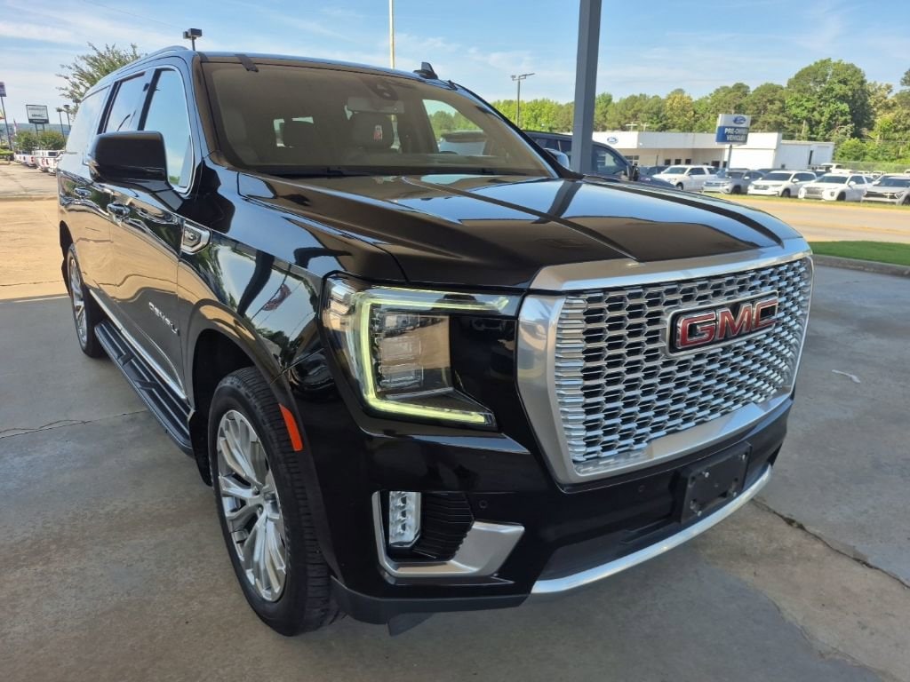 Used 2022 GMC Yukon XL Denali SUV