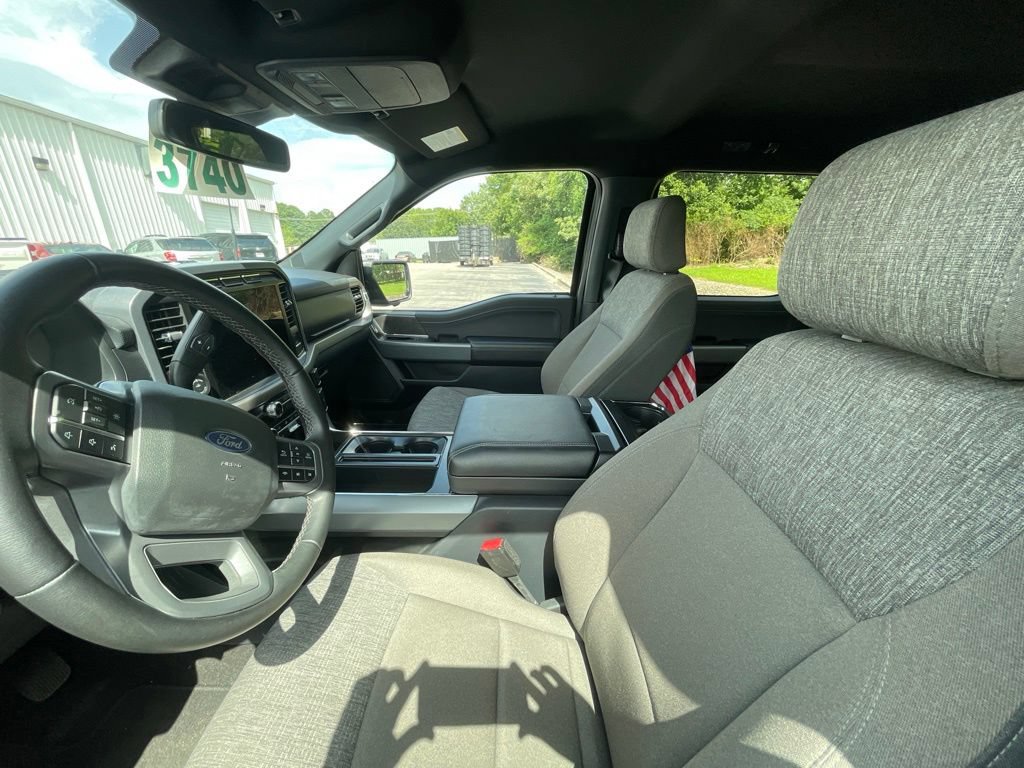 2024 Ford F-150 XLT - Photo 2