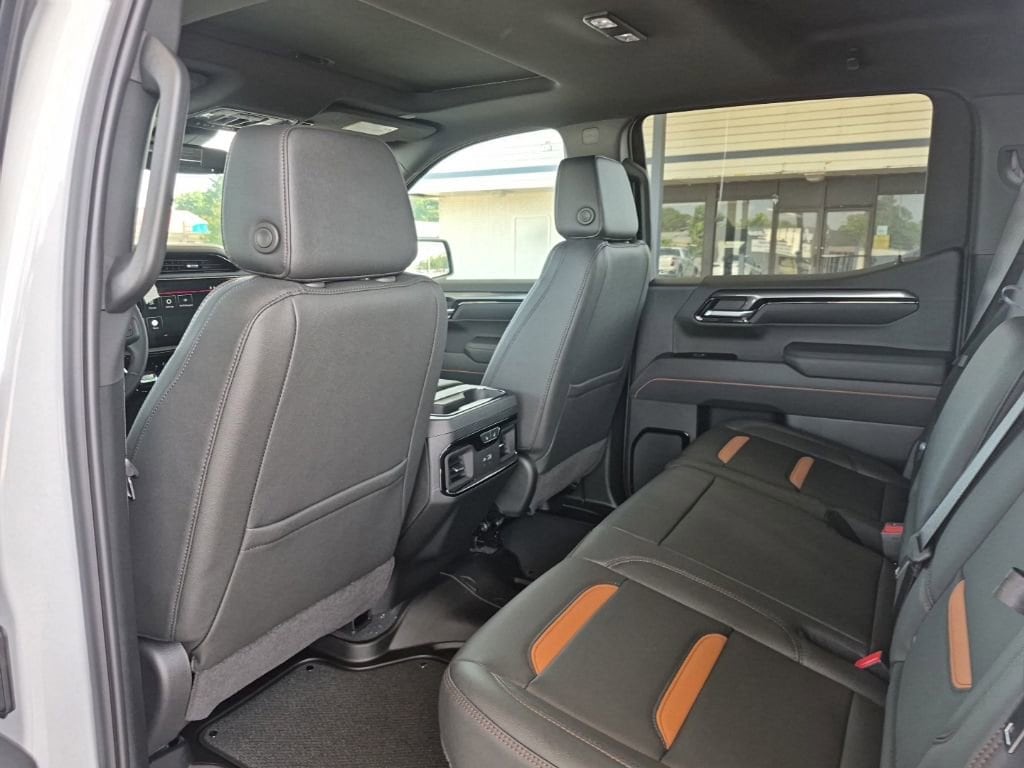 2026 GMC Sierra 1500 AT4 - Photo 11