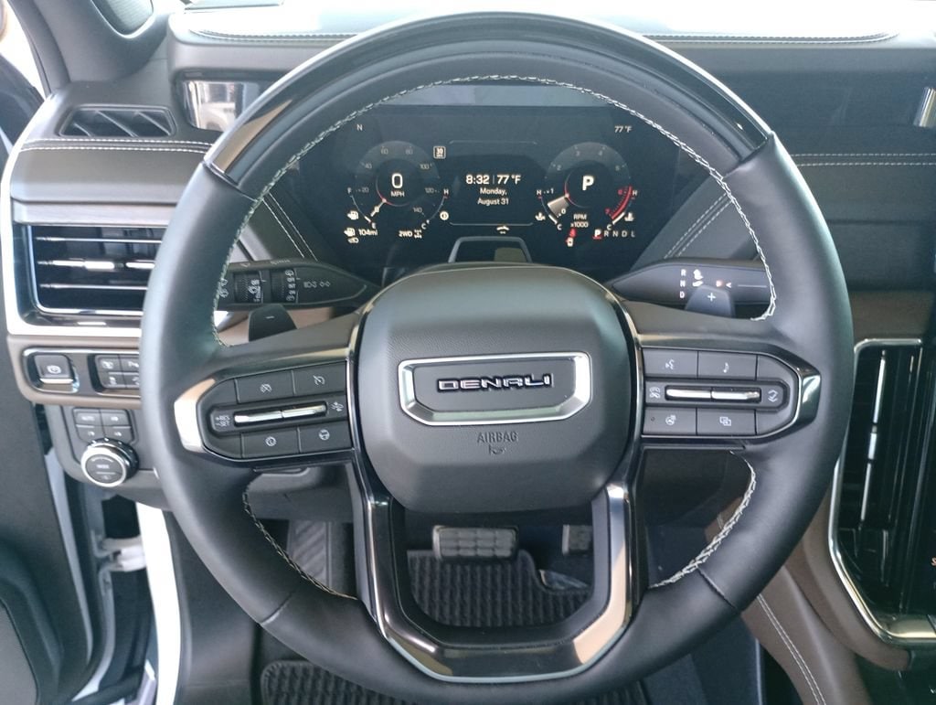 2026 GMC Yukon XL Denali Ultimate - Photo 14