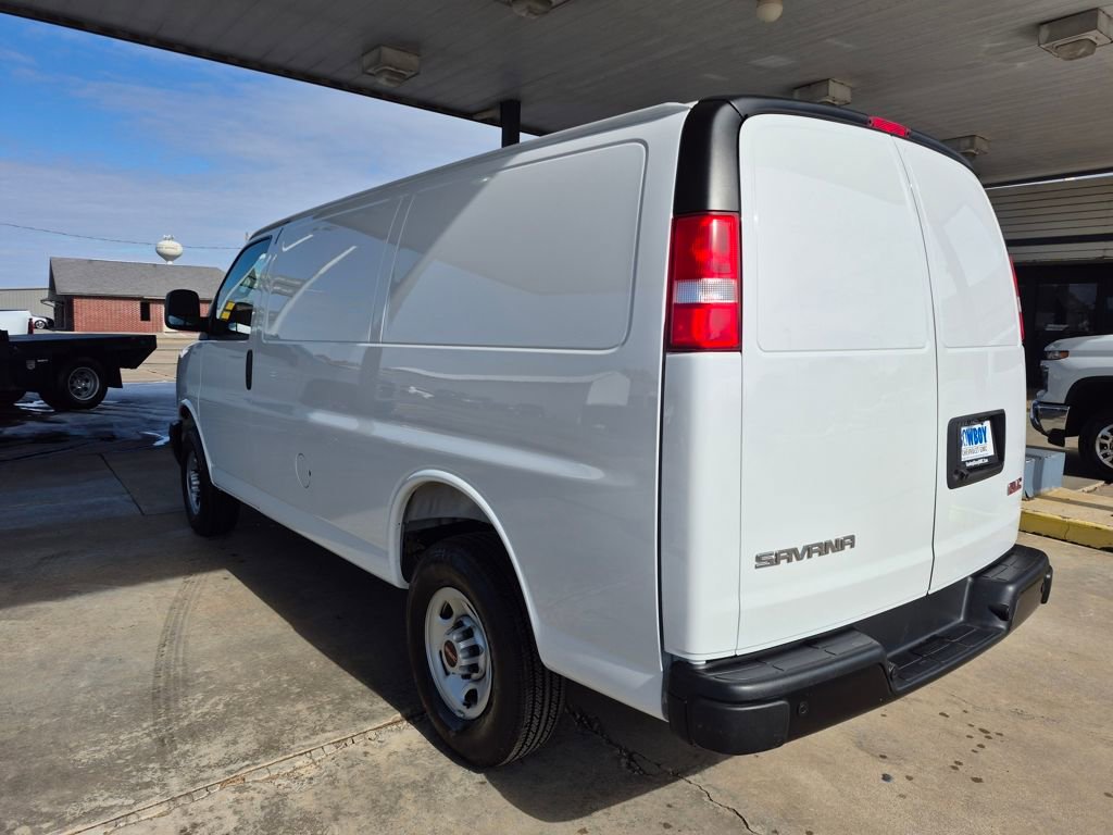 2025 GMC Savana Cargo Work Van - Photo 7