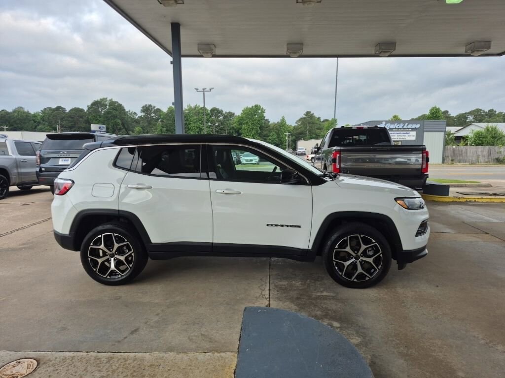 Used 2025 Jeep Compass Limited 4x4 SUV