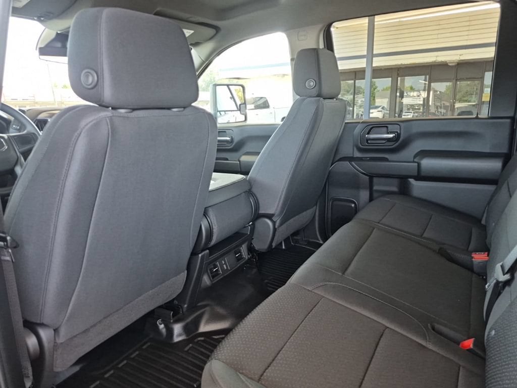2026 GMC Sierra 2500HD Pro - Photo 10
