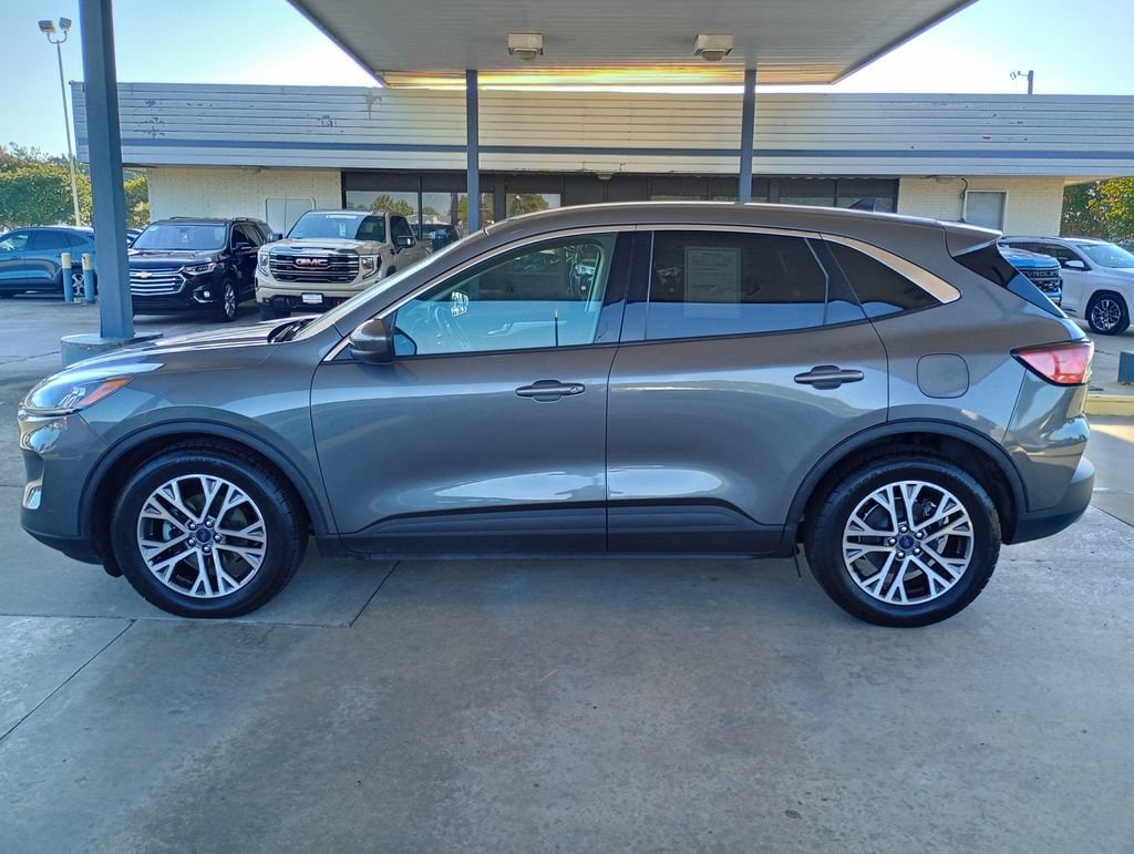 Used 2022 Ford Escape SEL with VIN 1FMCU0H61NUA21025 for sale in Heber Springs, AR