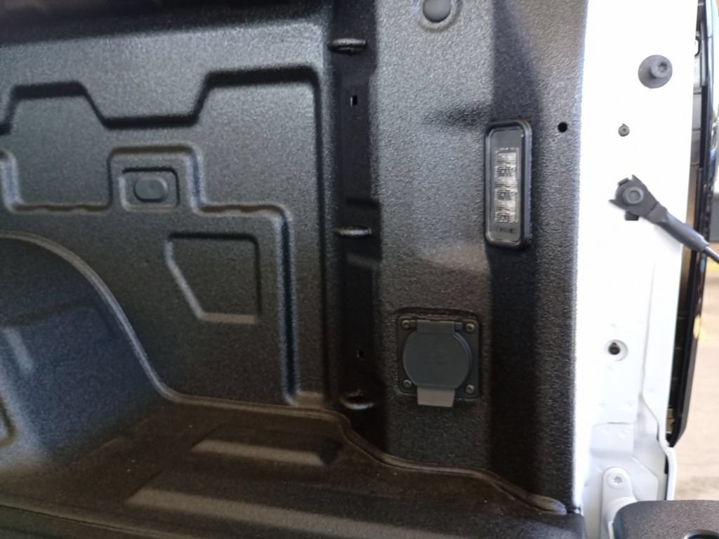 2026 GMC Sierra 1500 SLT - Photo 25