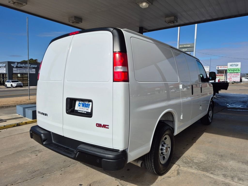2025 GMC Savana Cargo Work Van - Photo 5