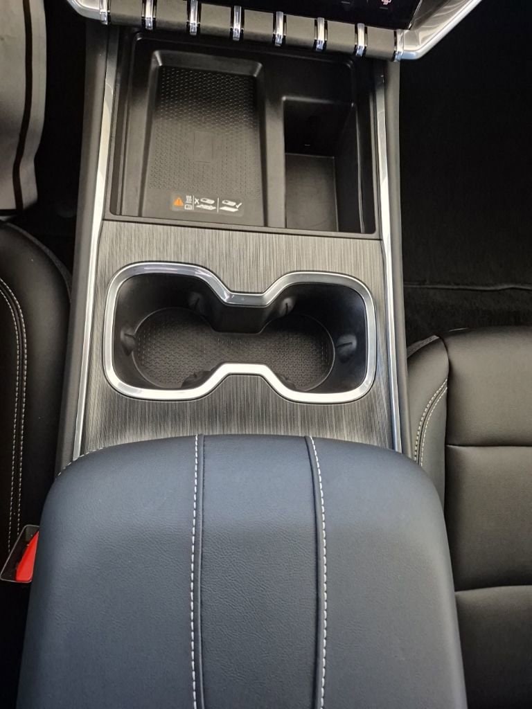 2026 GMC Acadia Elevation - Photo 19