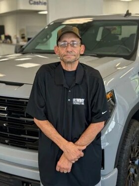 Staff member Robert Homan from ID_8c7f49