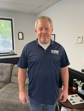 Staff member Andy Roberts from ID_8c7f49