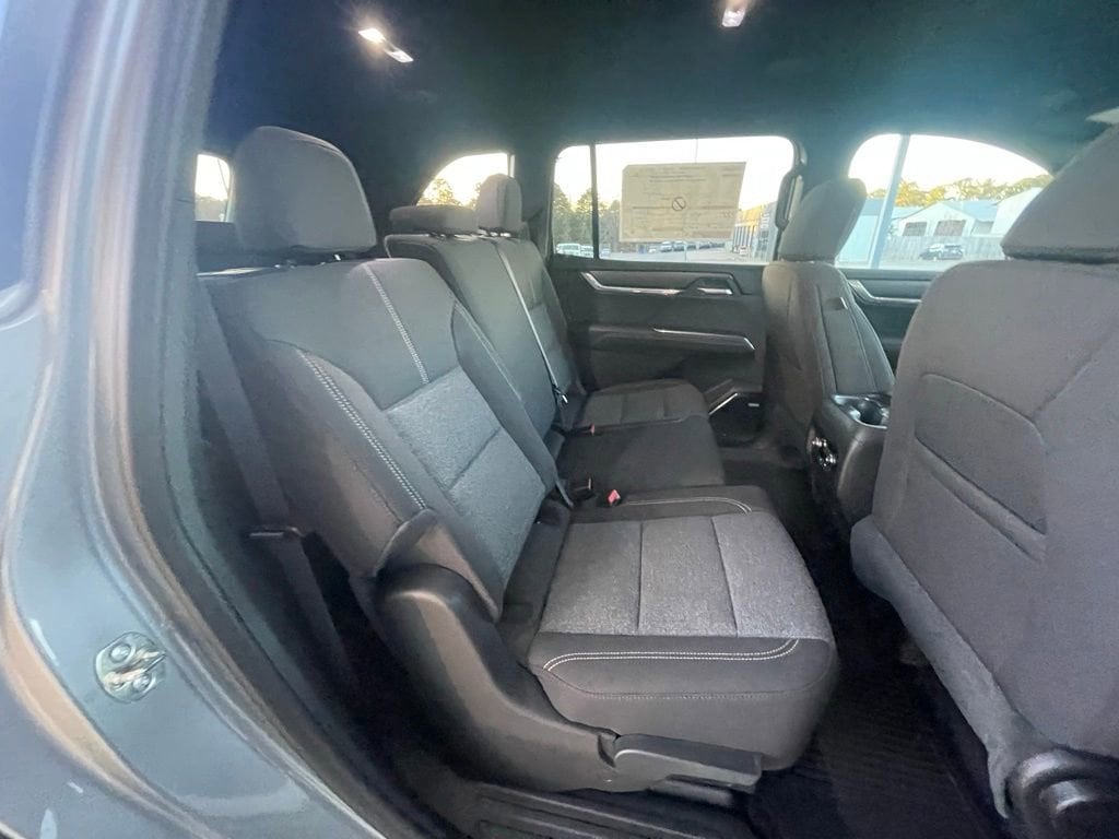 2026 GMC Acadia Elevation - Photo 14
