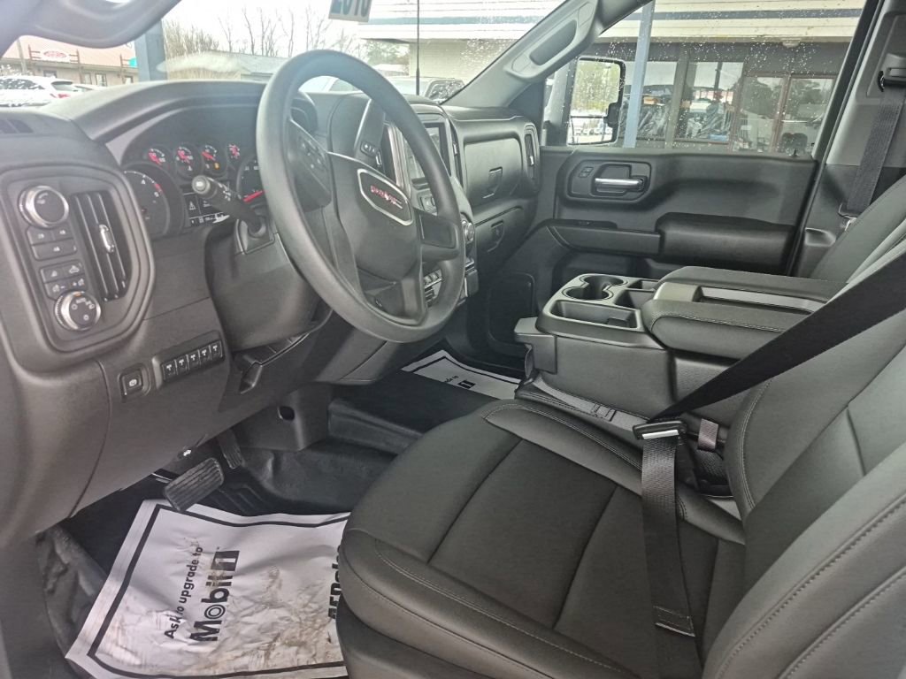 2026 GMC Sierra 3500 Chassis Cab Pro - Photo 13