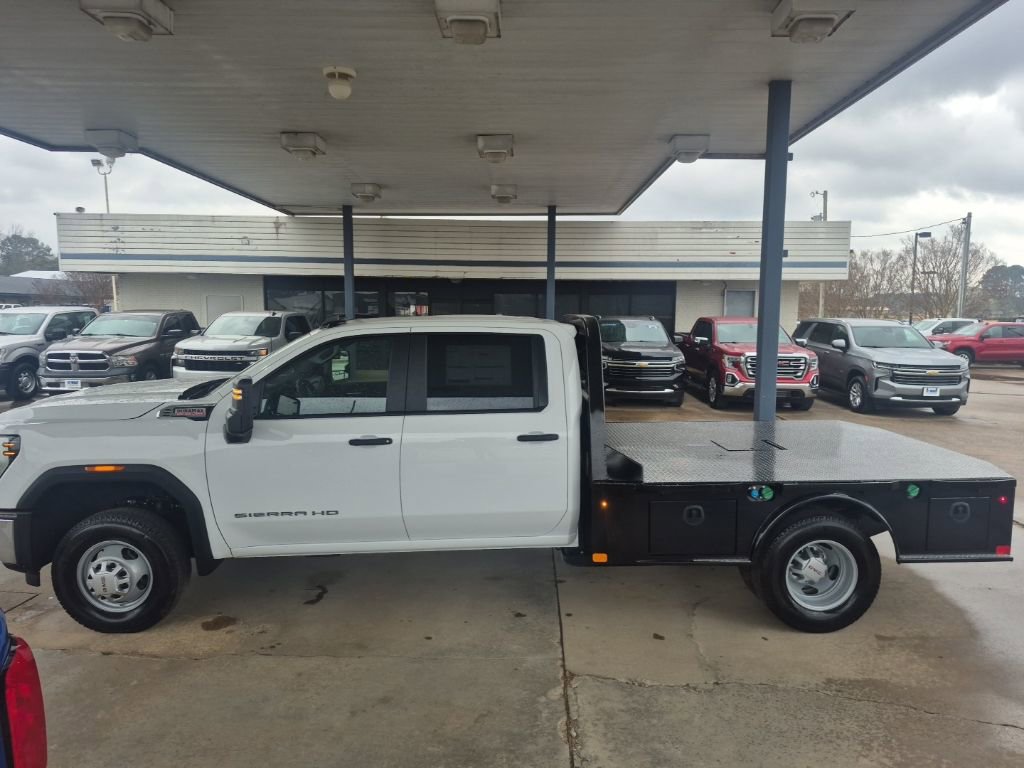 2026 GMC Sierra 3500 Chassis Cab Pro - Photo 8