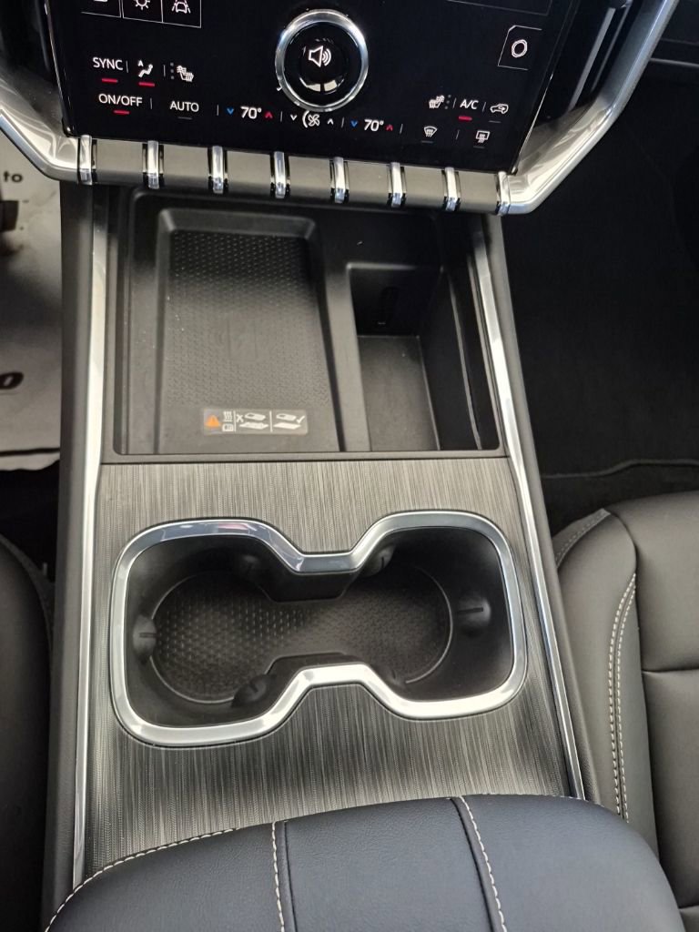 2026 GMC Acadia Elevation - Photo 19