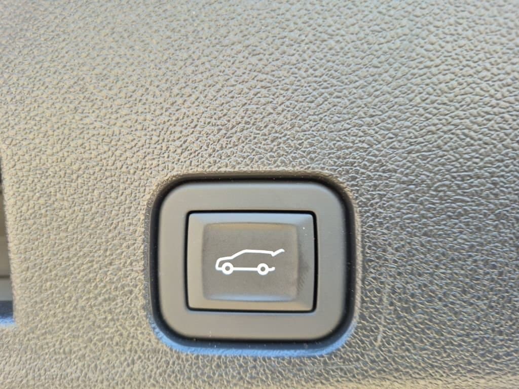 2026 GMC Acadia Elevation - Photo 10