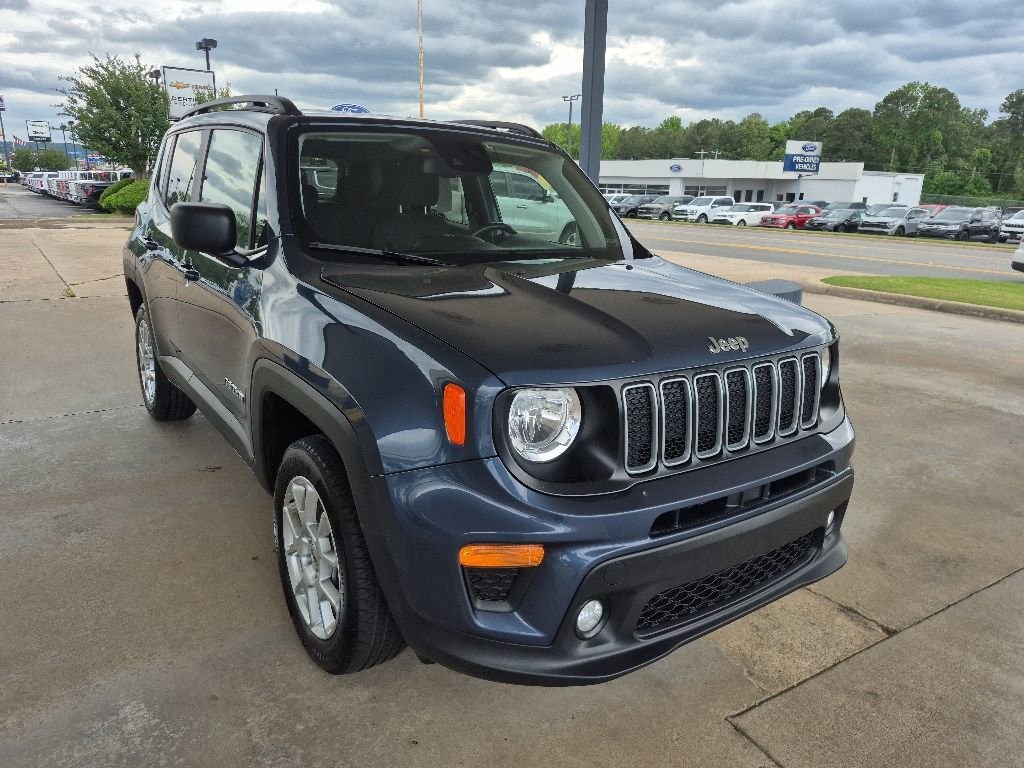 Used 2023 Jeep Renegade Latitude 4x4 SUV