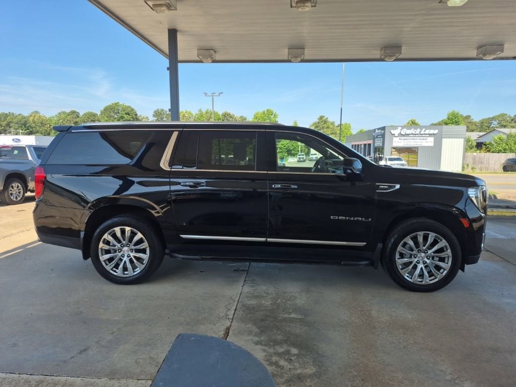 Used 2022 GMC Yukon XL Denali SUV