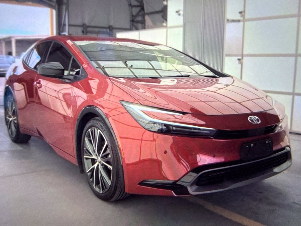 Used 2026 Toyota Prius LE