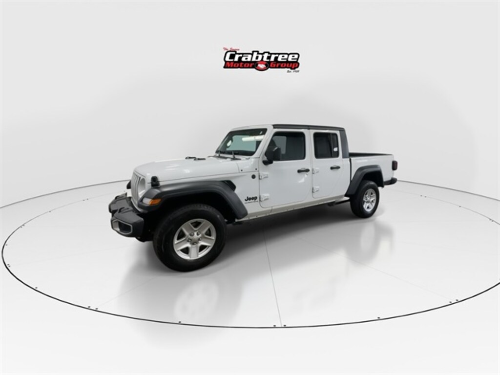 Used 2023 Jeep Gladiator Sport Truck Crew Cab