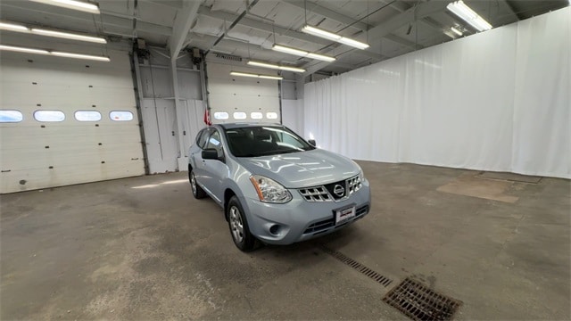 Used 2013 Nissan Rogue S with VIN JN8AS5MV2DW142326 for sale in Middlebury, CT