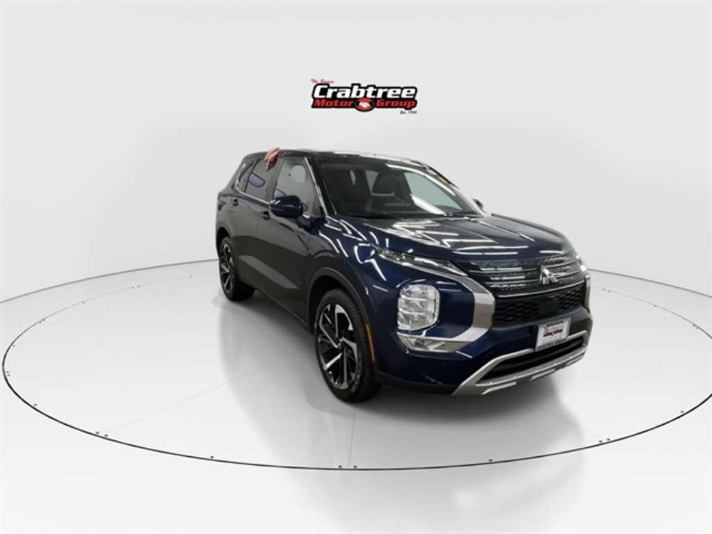 Used 2024 Mitsubishi Outlander SE SUV