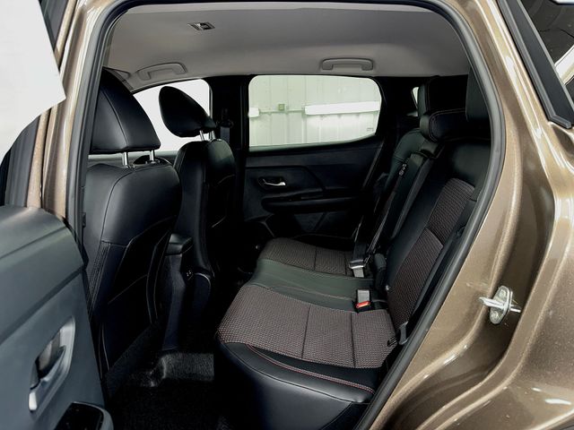 2026 Nissan KICKS SR AWD - Photo 16
