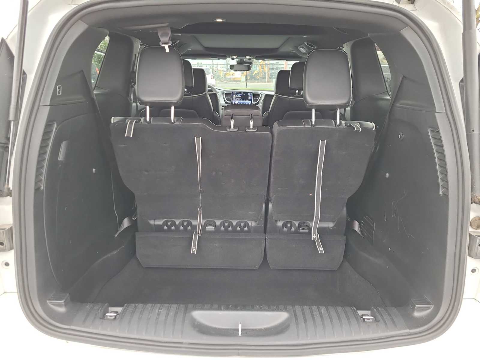 Thumbnail: 2025 Chrysler Pacifica - 27