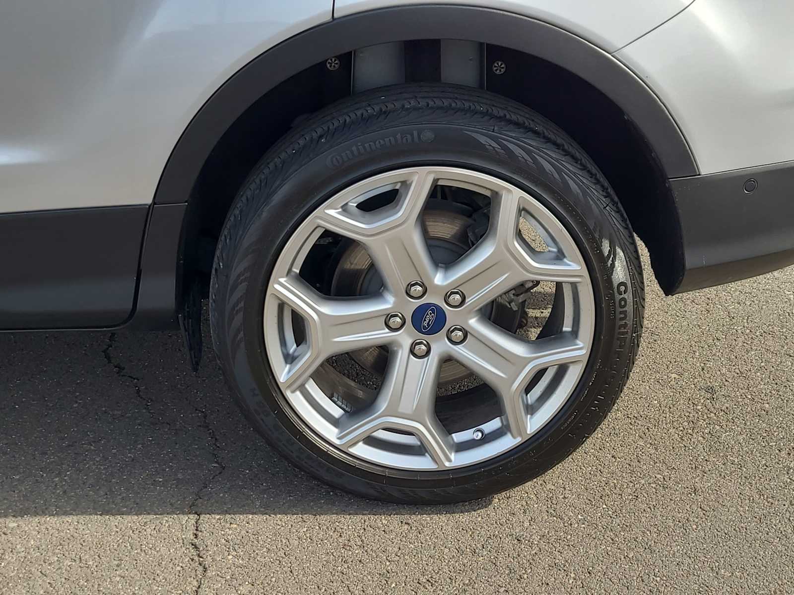 Thumbnail: 2019 Ford Escape - 16