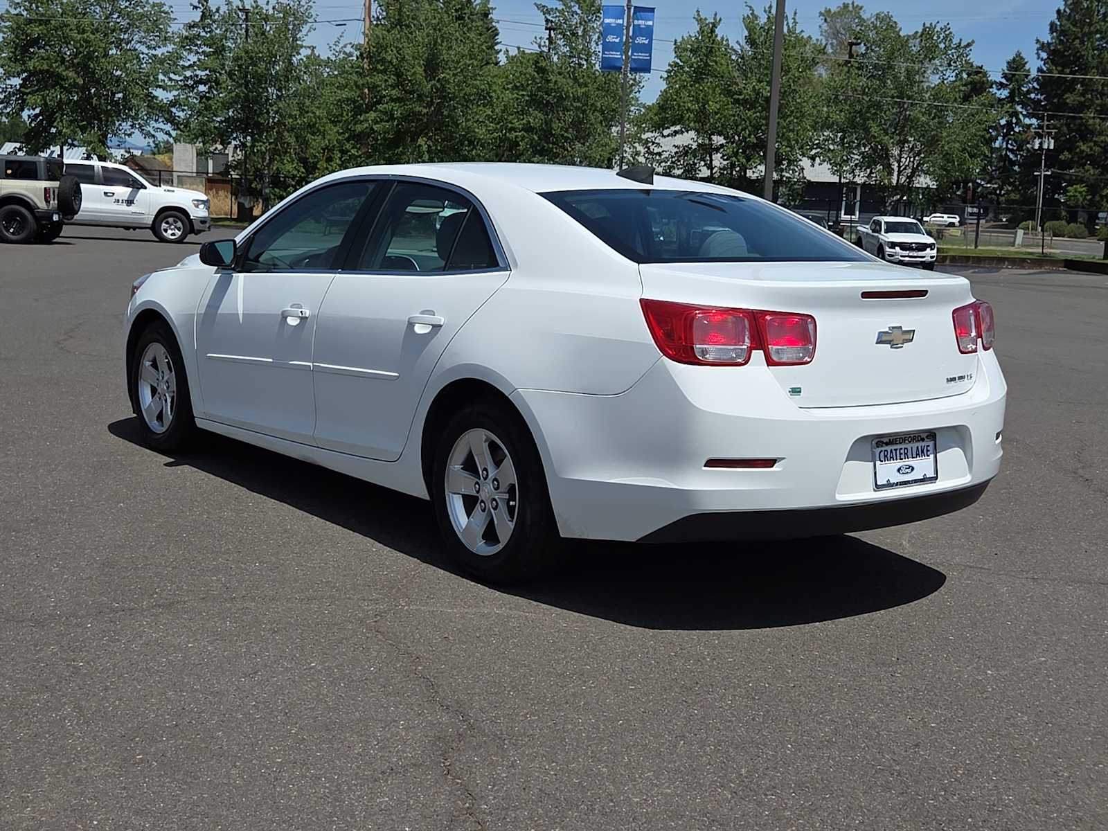 Thumbnail: 2015 Chevrolet Malibu - 12