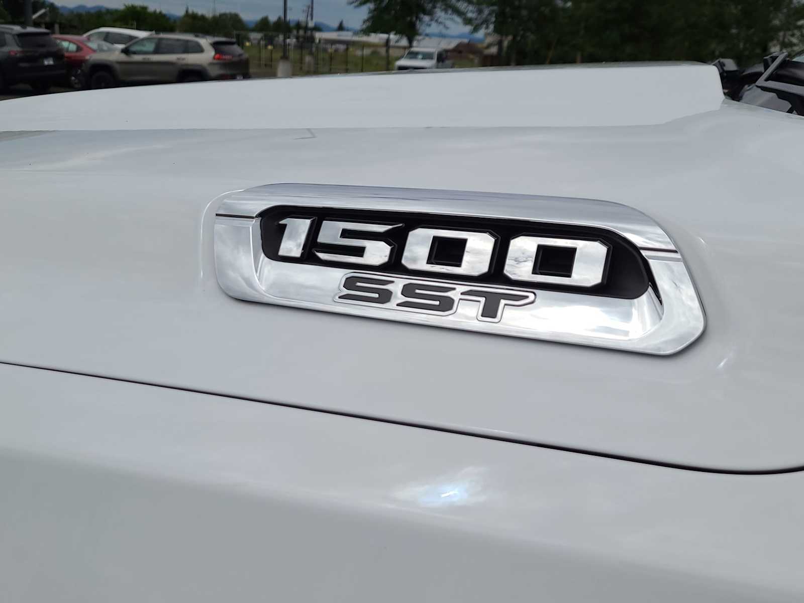 Thumbnail: 2025 RAM 1500 - 15