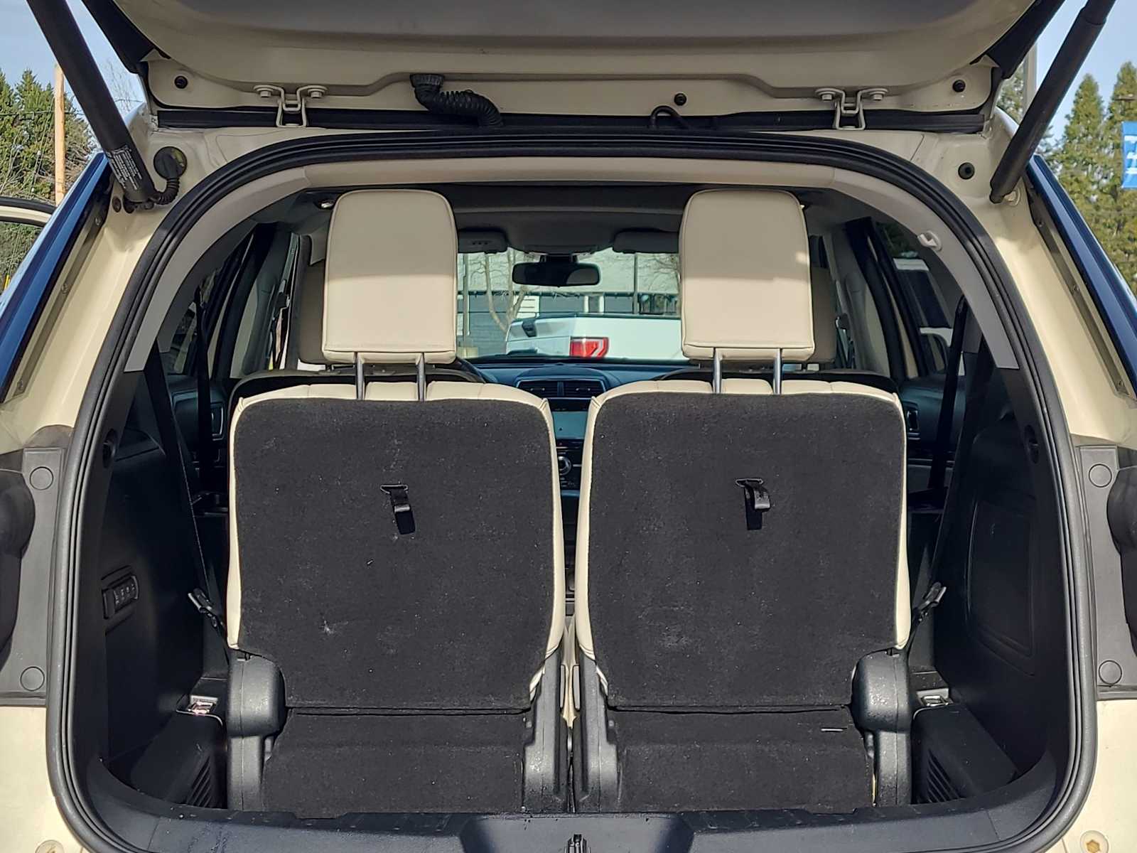 Thumbnail: 2018 Ford Explorer - 27