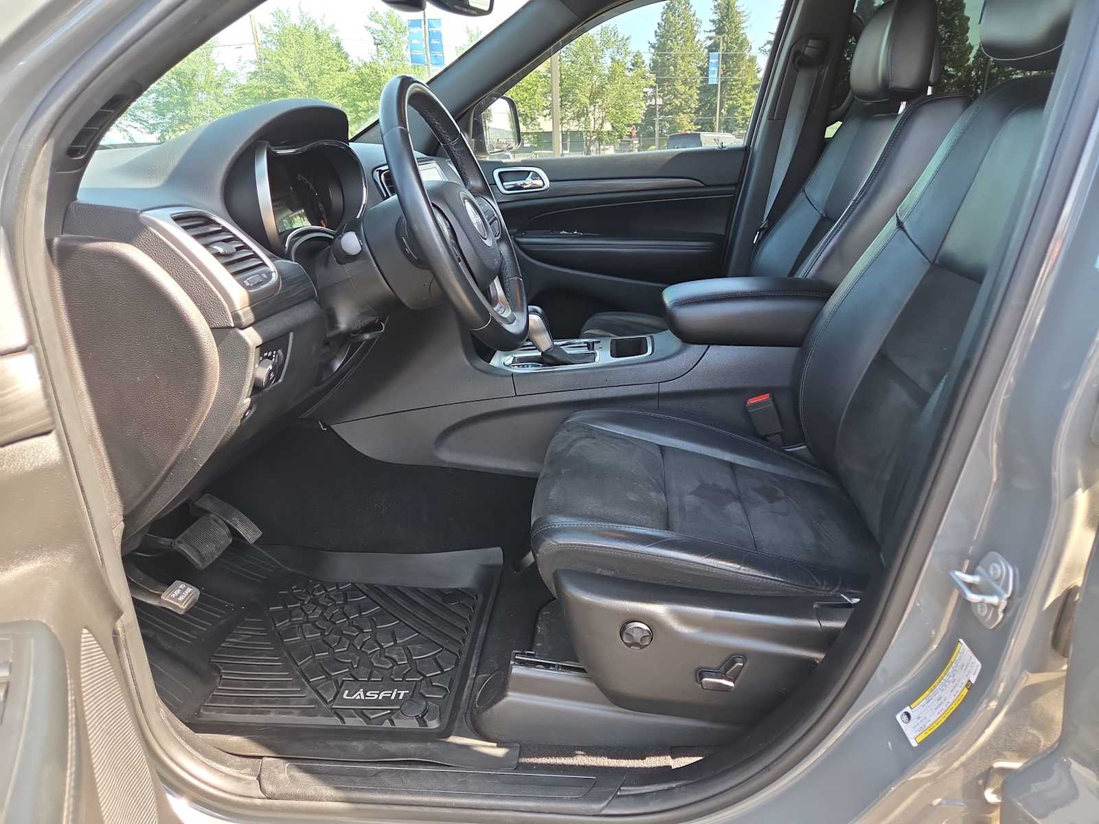 Thumbnail: 2019 Jeep Grand Cherokee - 19