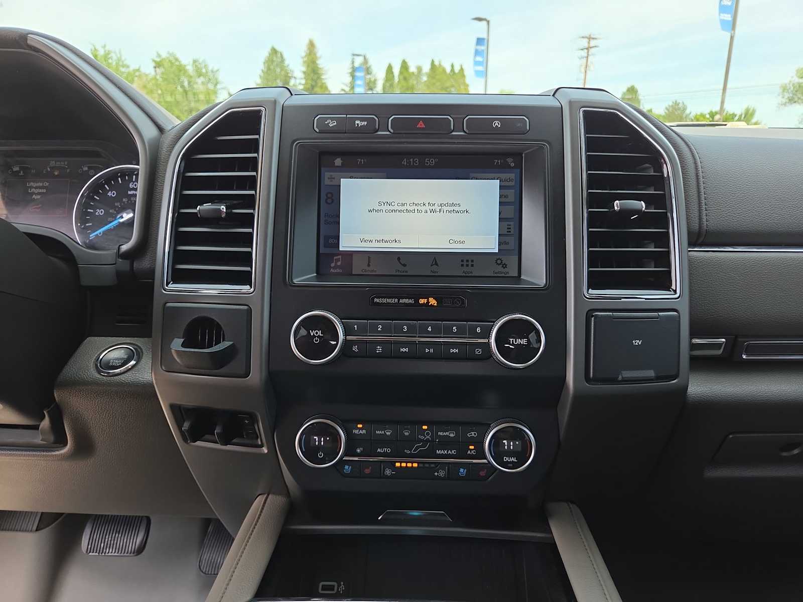 Thumbnail: 2019 Ford Expedition MAX - 24