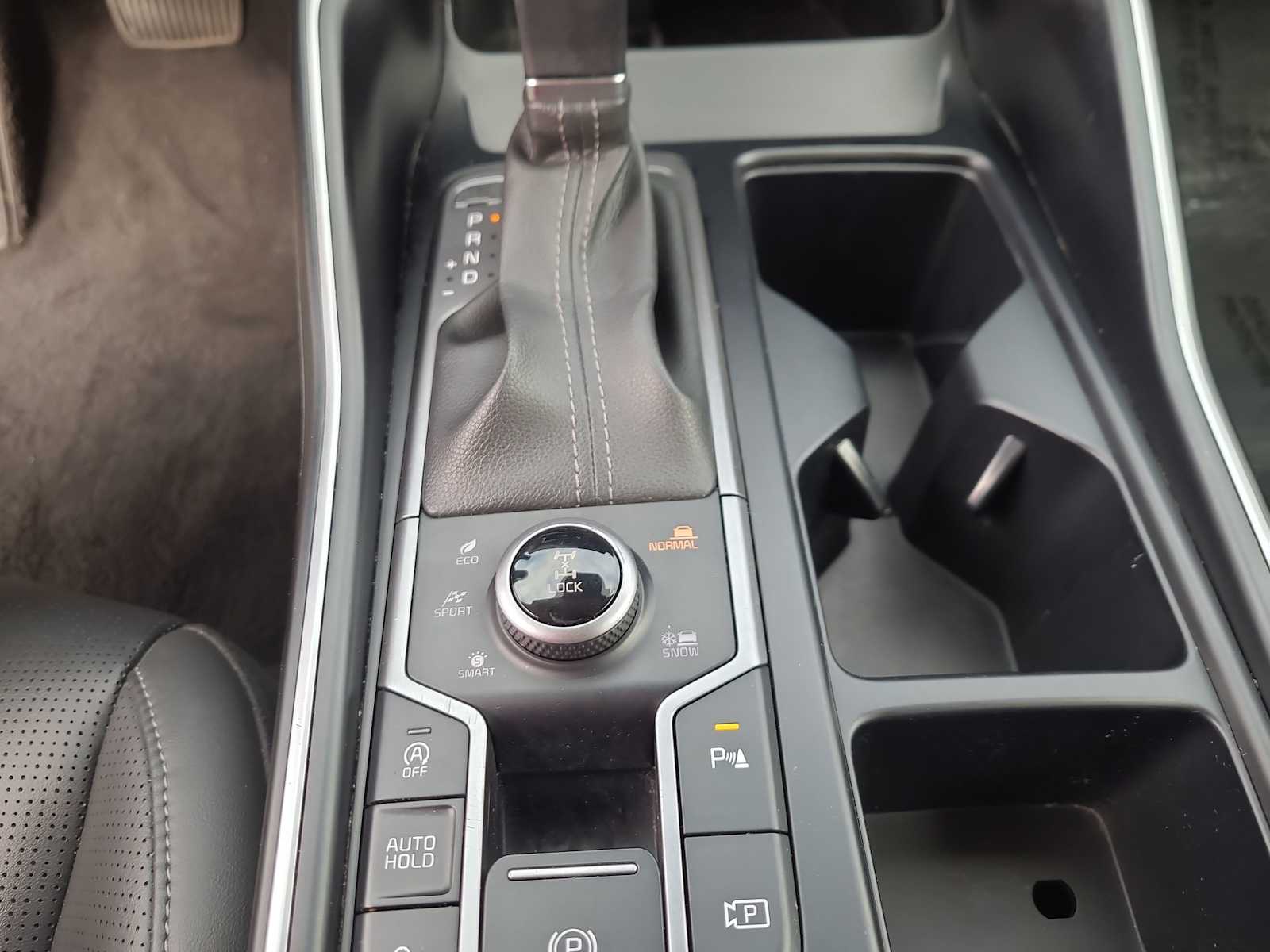 Thumbnail: 2024 Kia Sorento - 25