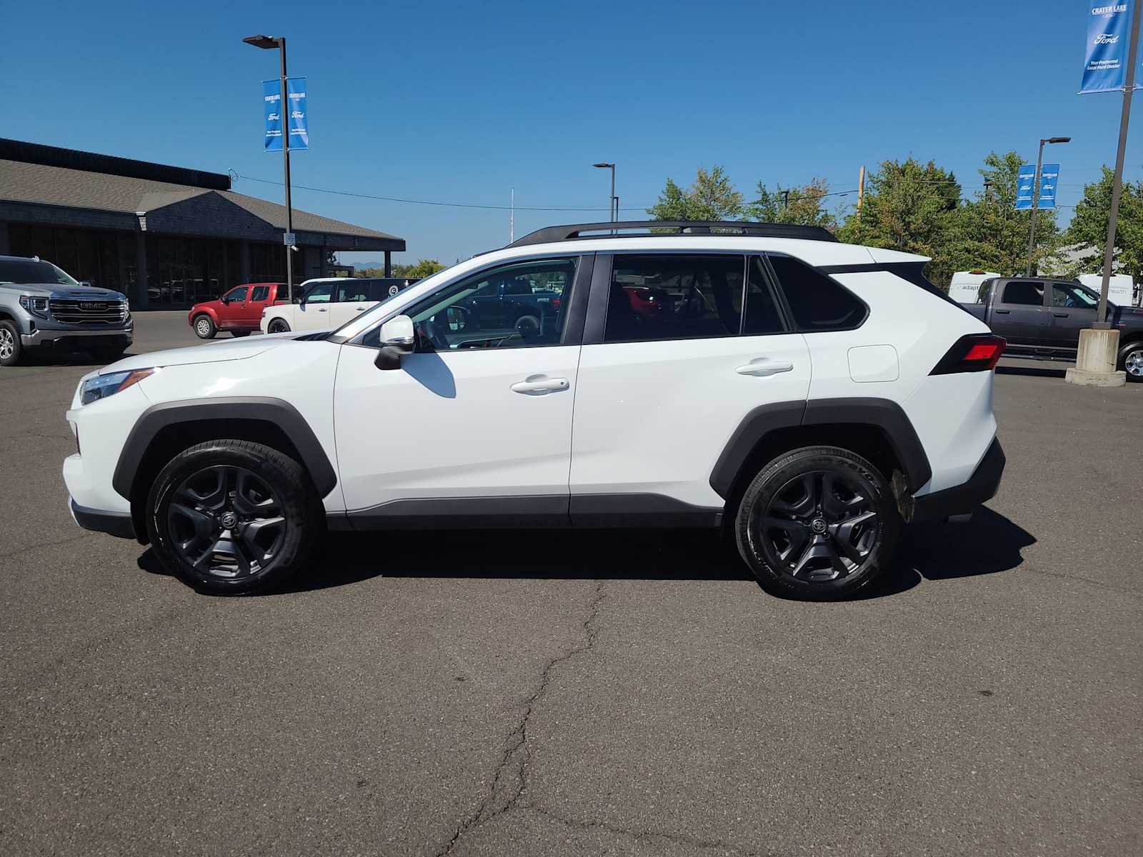 Thumbnail: 2024 Toyota RAV4 - 11