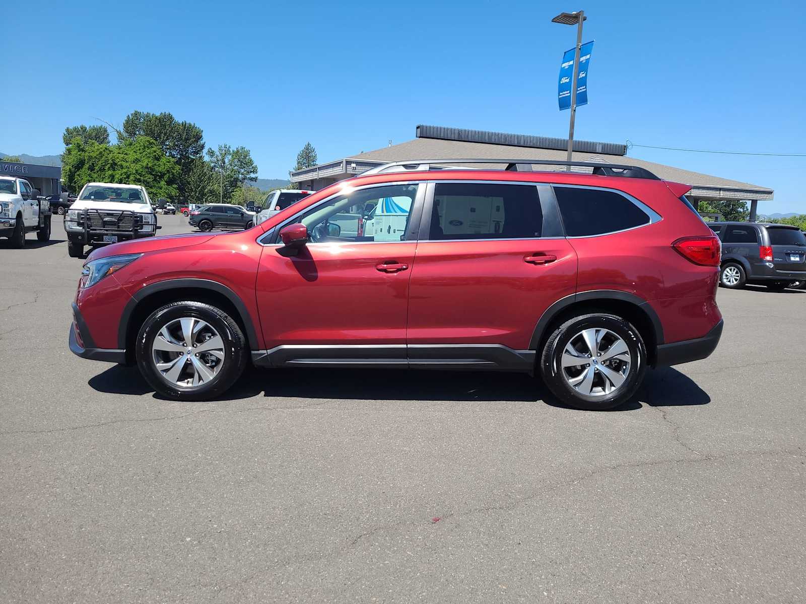 2024 Subaru Ascent Premium 11