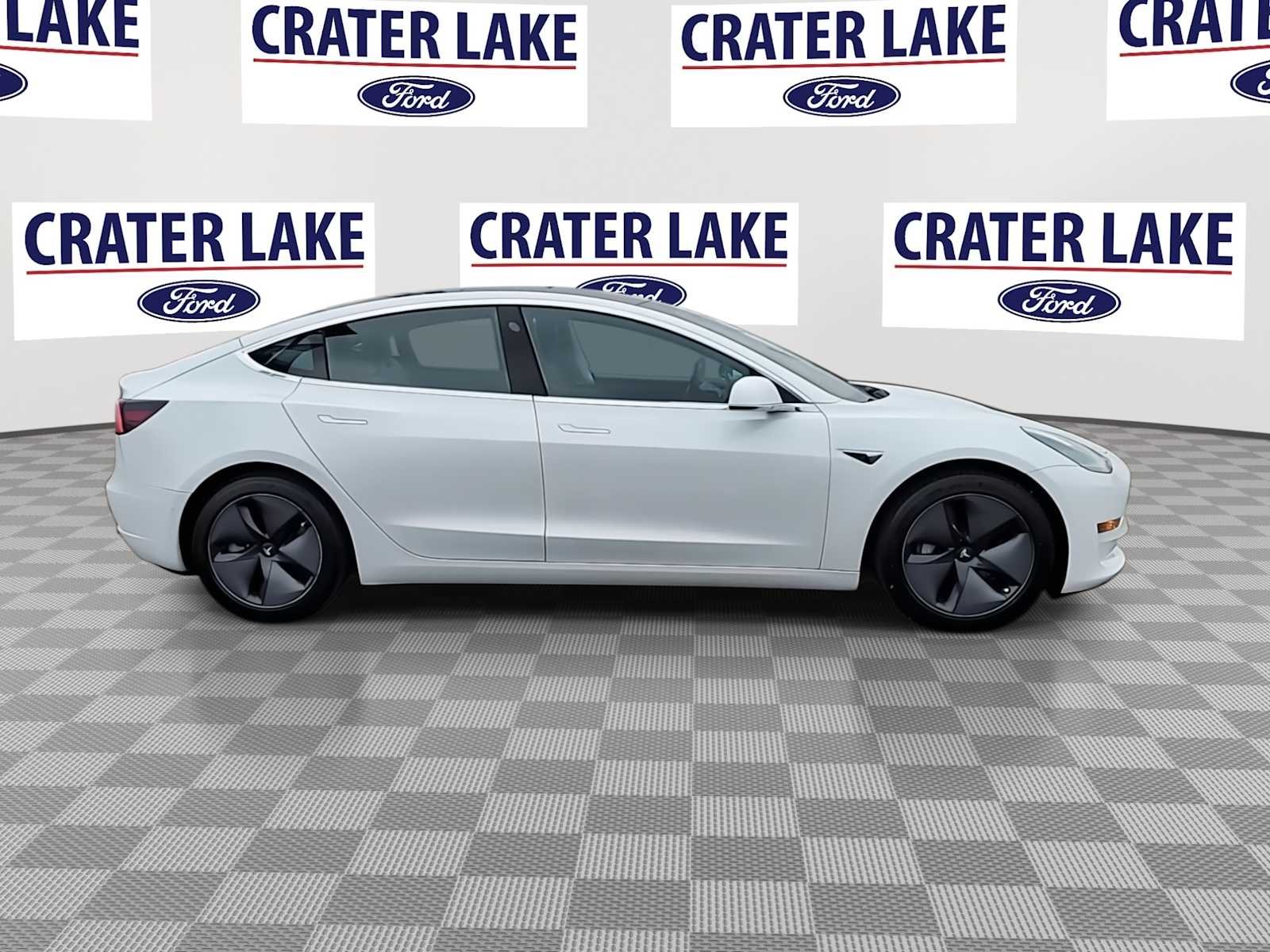 Thumbnail: 2020 Tesla Model 3 - 9