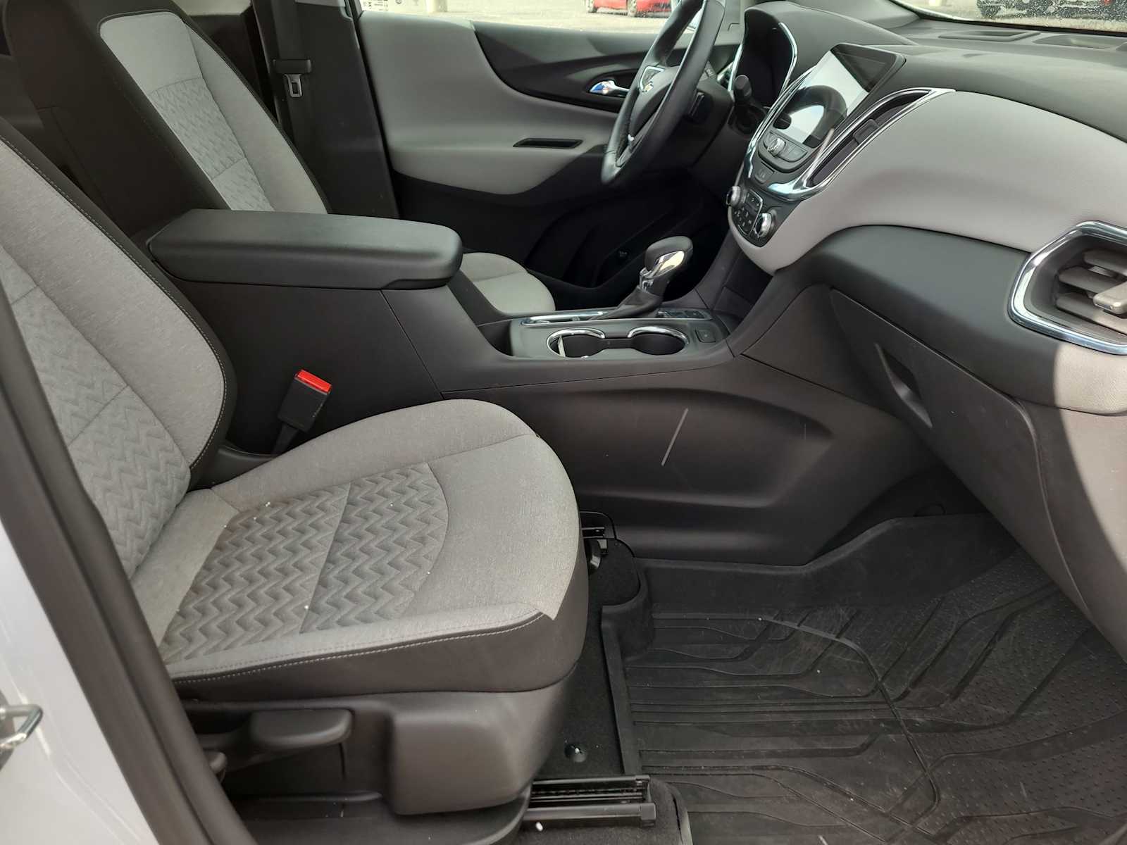 Thumbnail: 2023 Chevrolet Equinox - 22