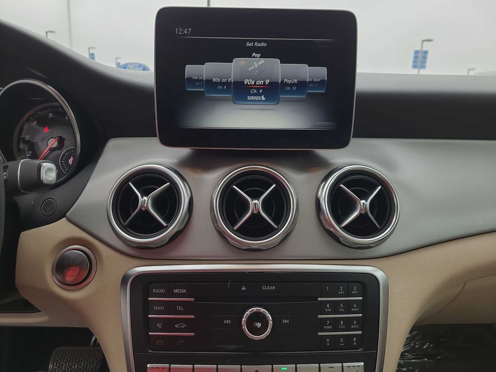 Thumbnail: 2019 Mercedes-Benz GLA - 24