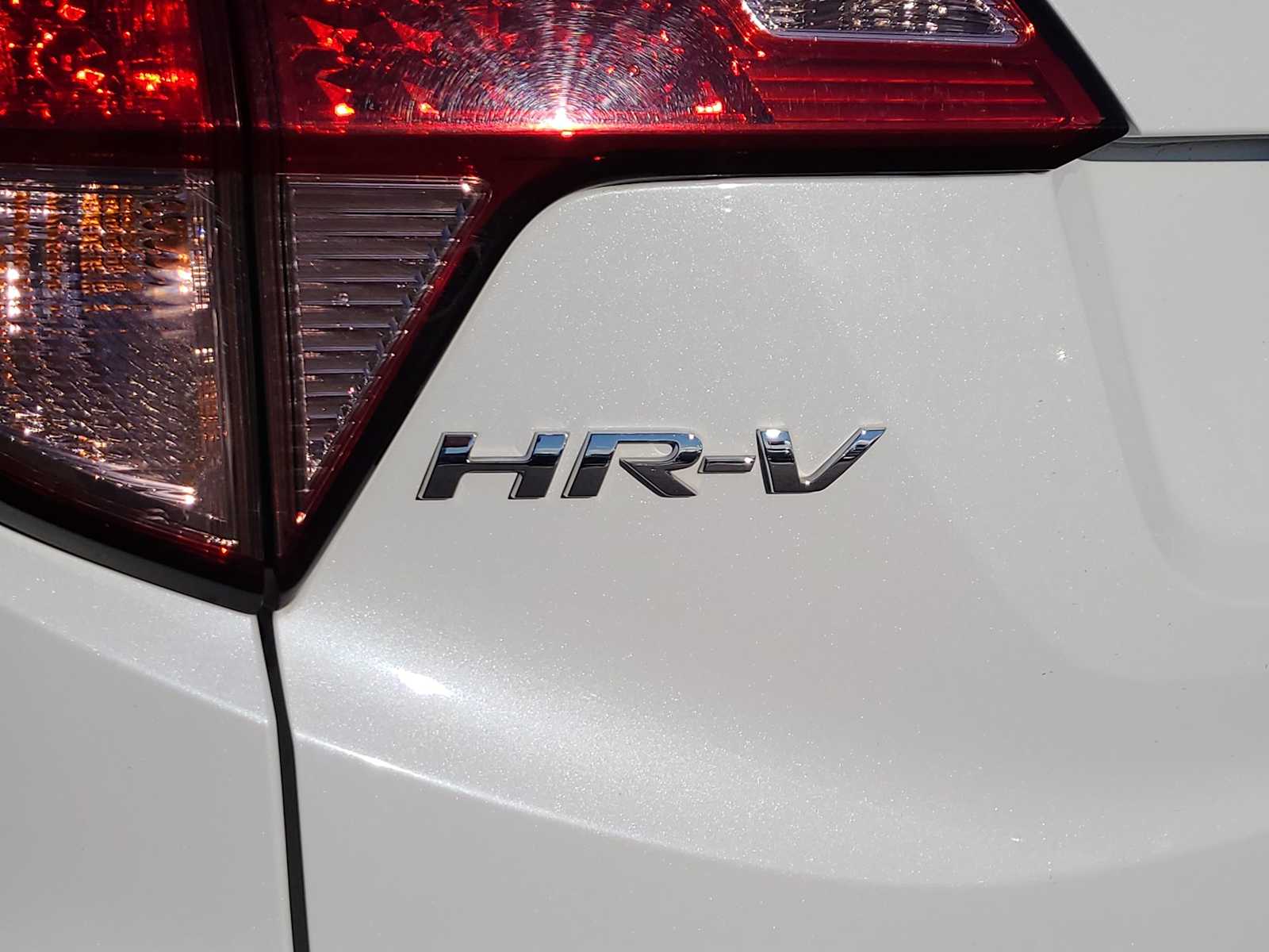 Thumbnail: 2017 Honda HR-V - 15