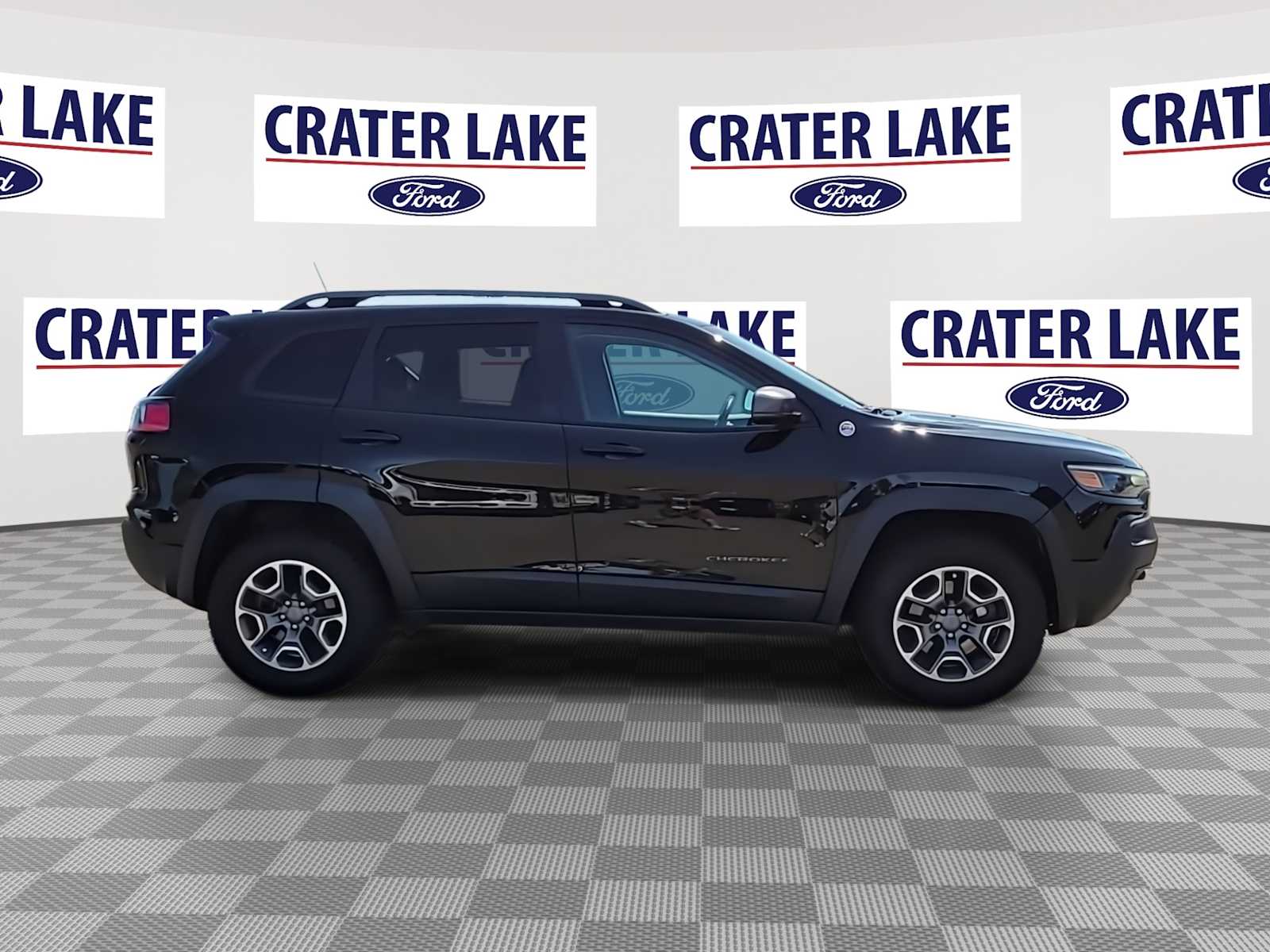 Thumbnail: 2020 Jeep Cherokee - 9