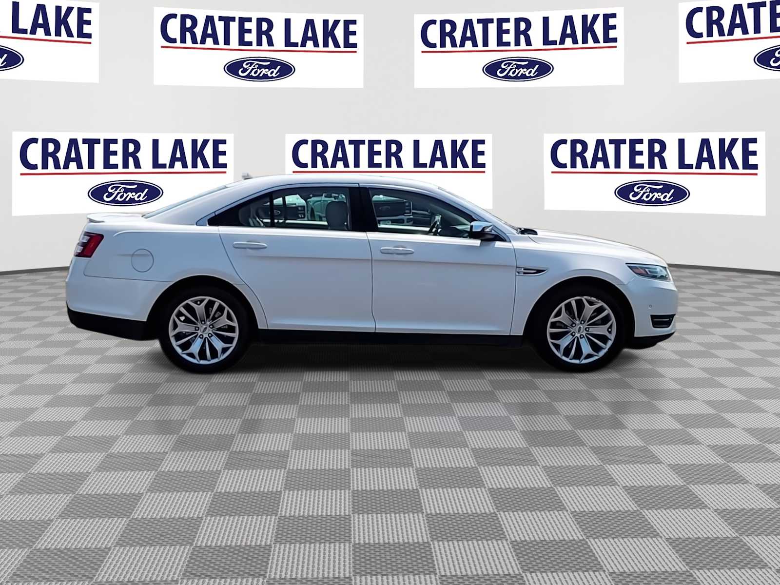 Thumbnail: 2018 Ford Taurus - 9