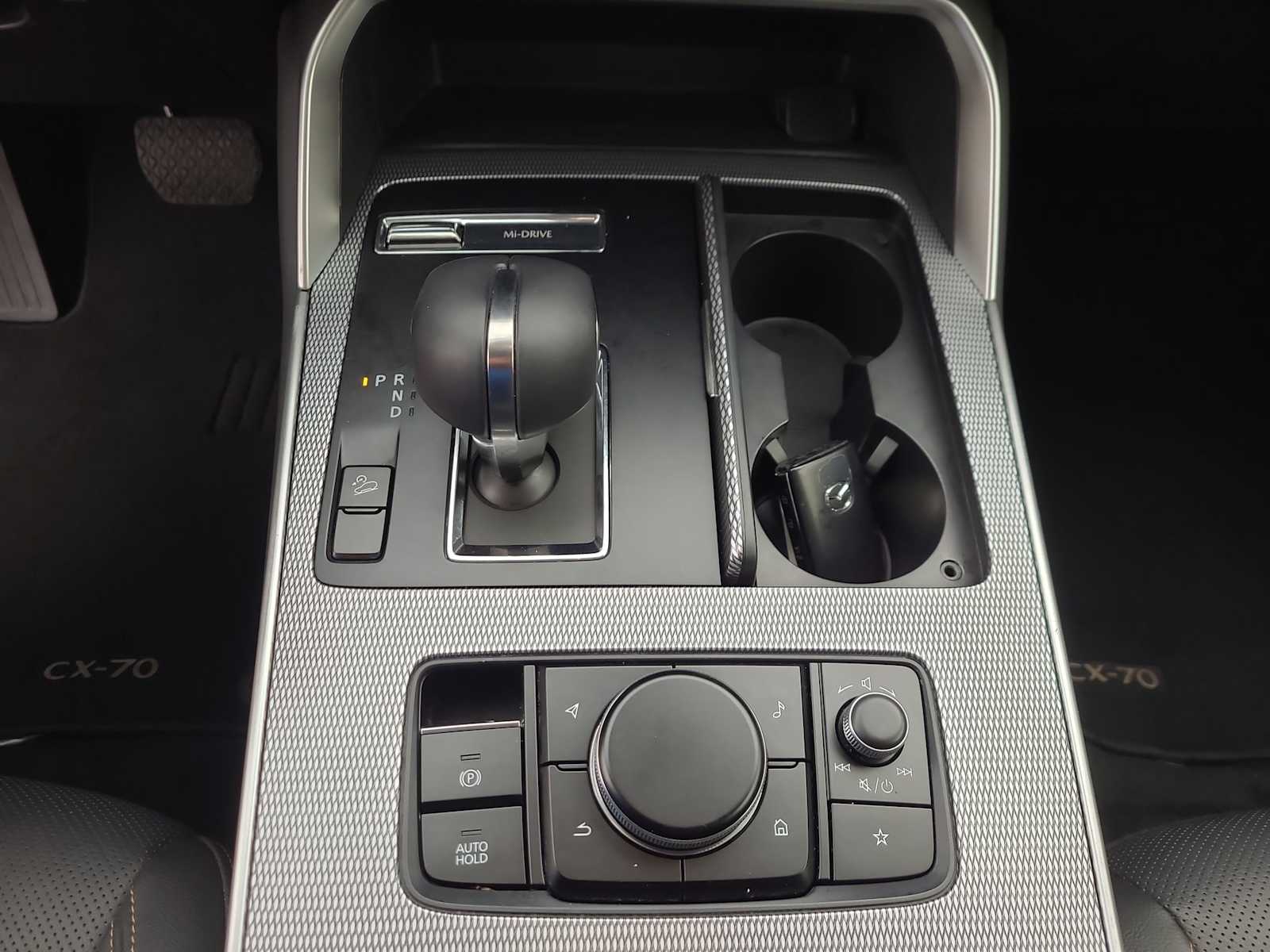 Thumbnail: 2025 Mazda CX-70 - 25