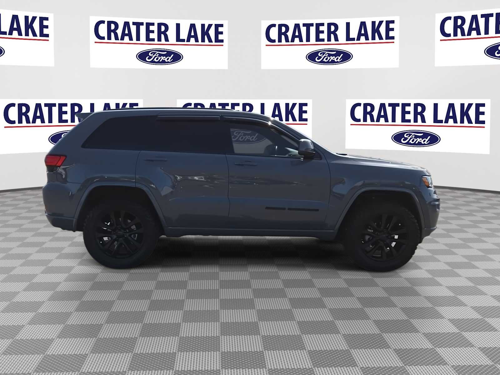 Thumbnail: 2019 Jeep Grand Cherokee - 9